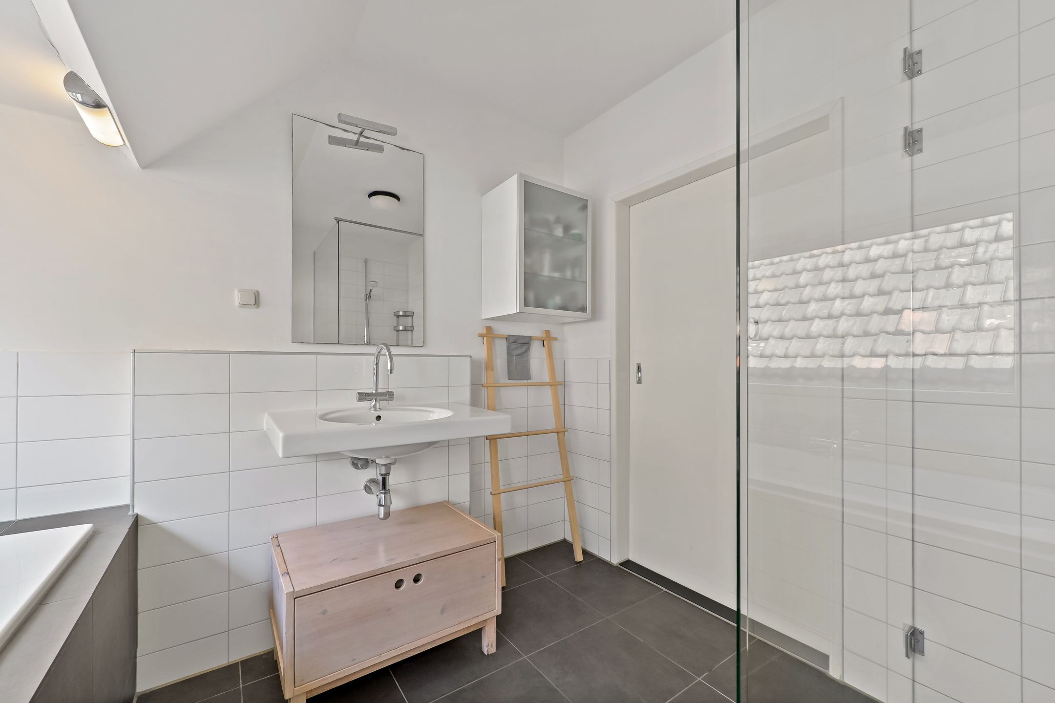 Foto 27 van Vierambachtsstraat 4-A