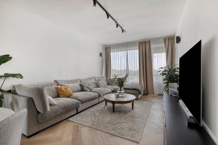 Photo 2 of Van Nijenrodeweg 167