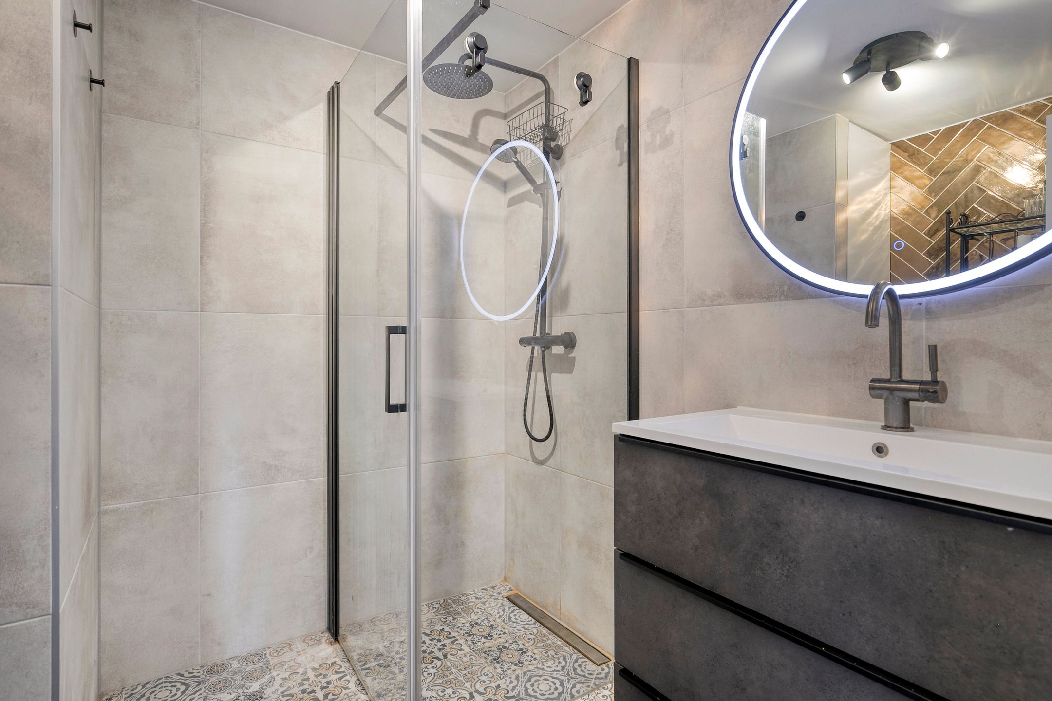 Foto 12 van Van Nijenrodeweg 167