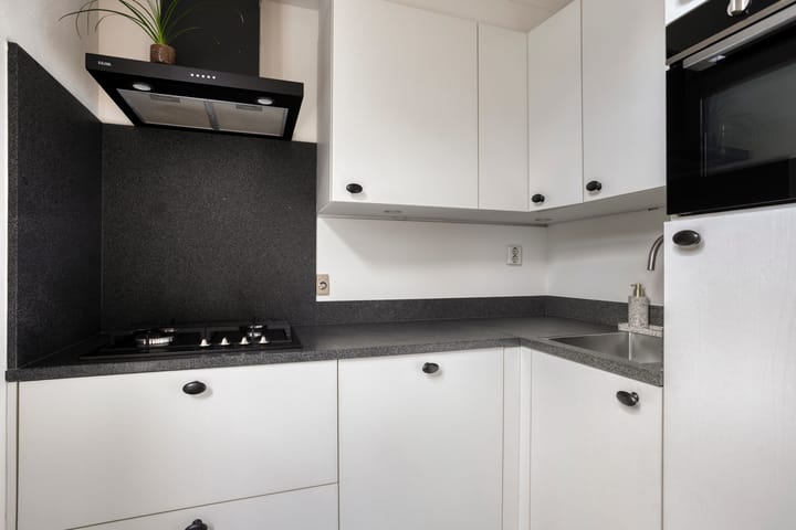 Foto 16 van Molenstraat 4