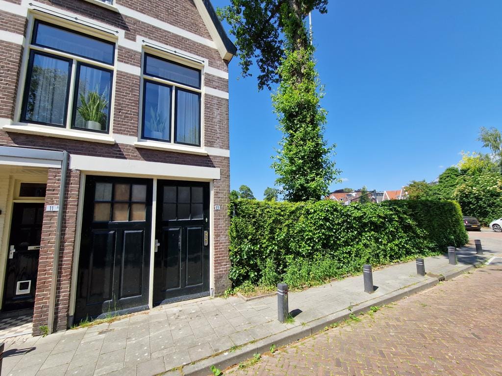 Photo 2 of Julianastraat 13