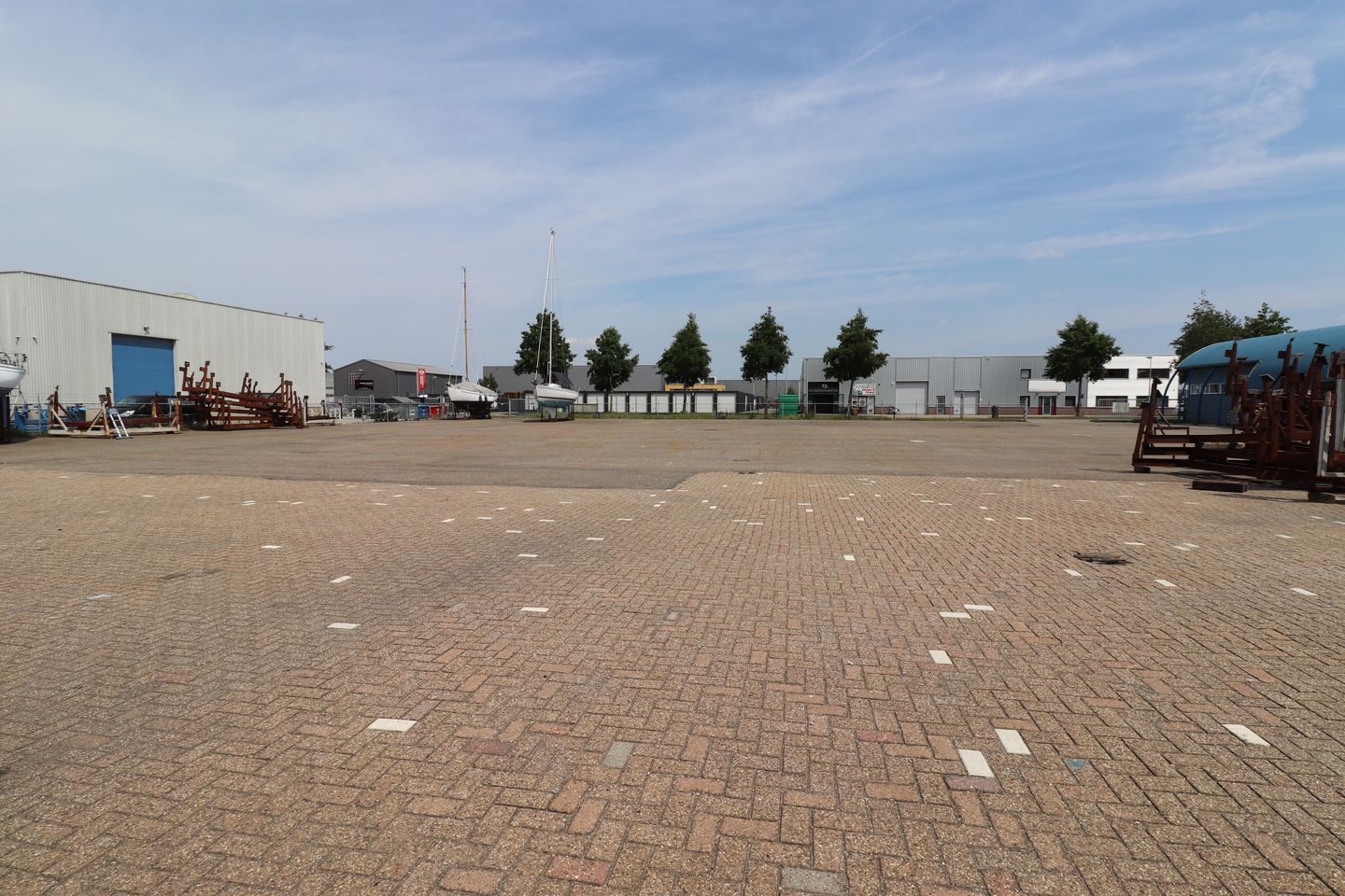 Bekijk foto 2 van Zuidersluisweg 84
