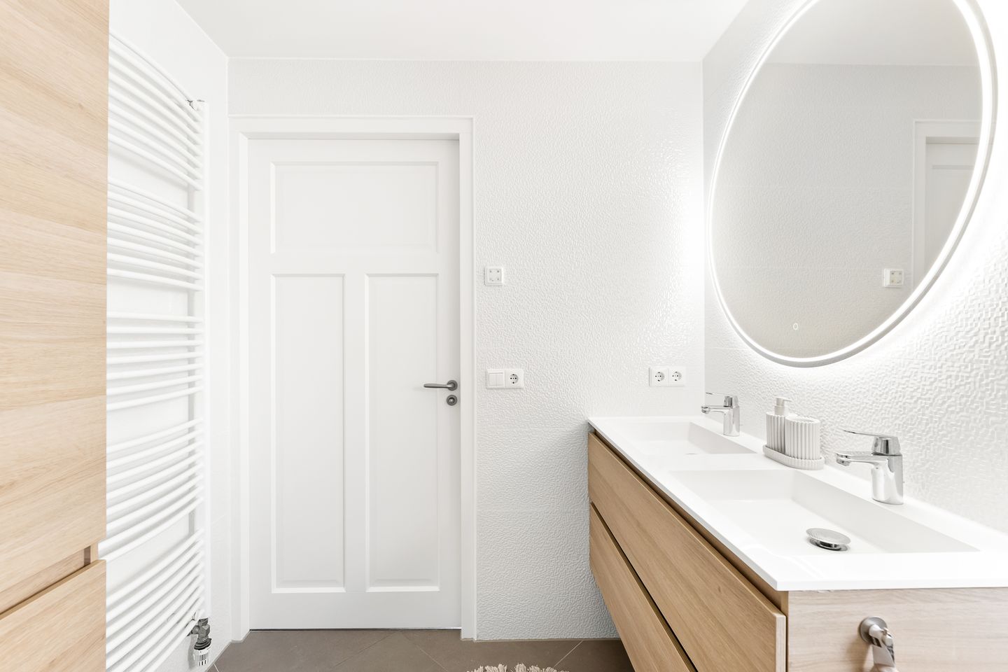 Foto 59 van Burgemeester Geuzestraat 43