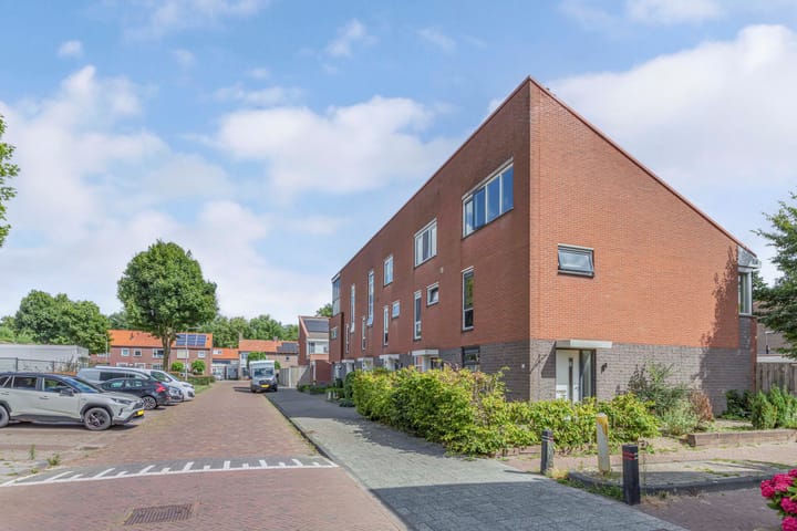 Photo 38 of Rietzangerstraat 11