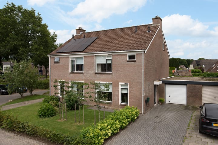 Foto 1 van Keurnotenlaan 44