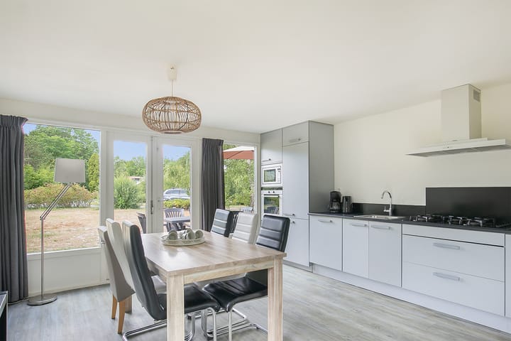 Photo 12 of De Bloemert 1-31