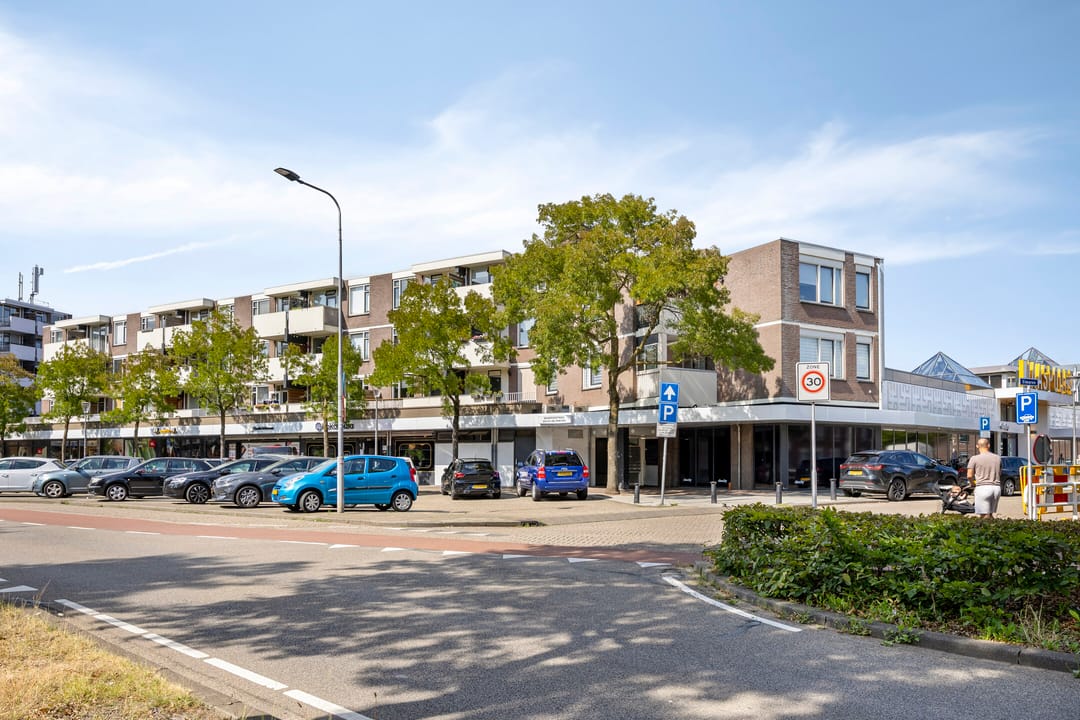 Photo 1 of Maaspoortweg 271