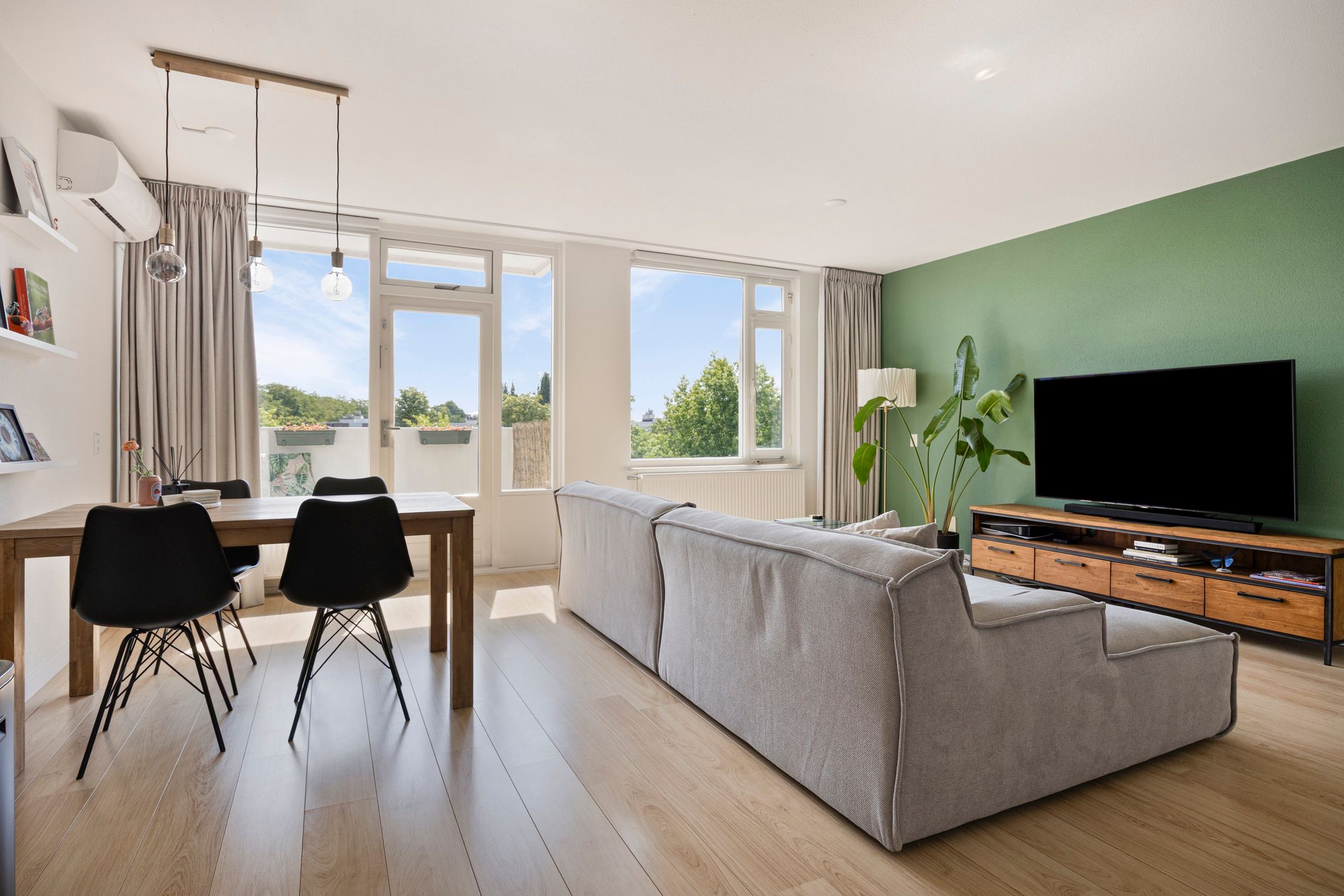 Photo 15 of Maaspoortweg 271