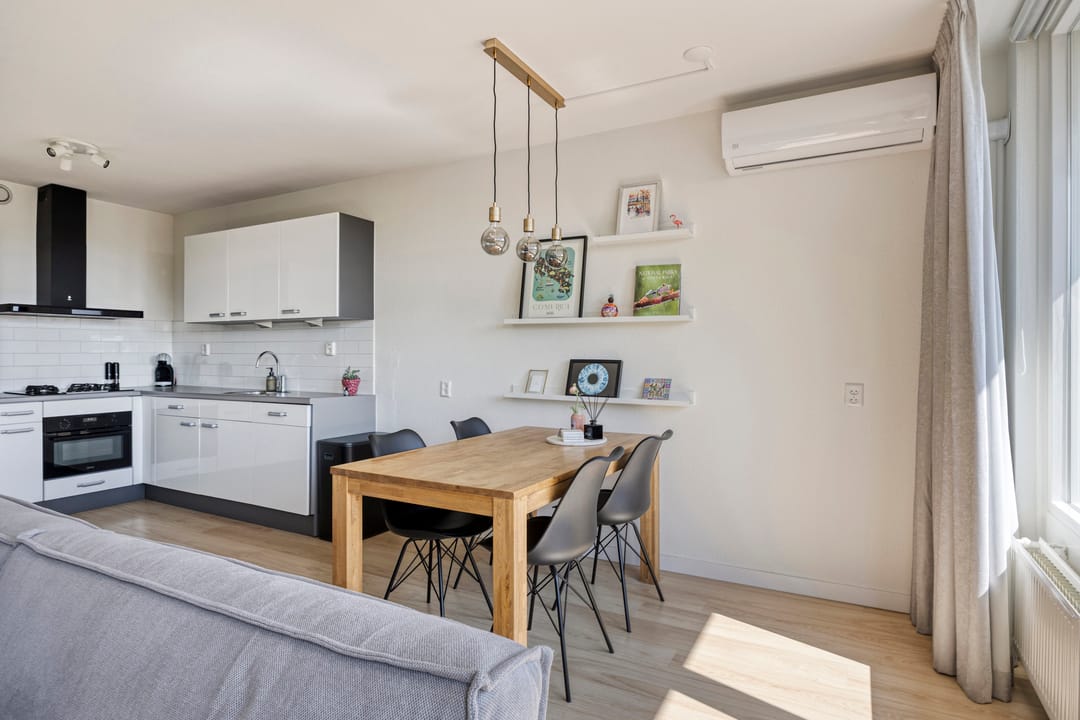 Photo 17 of Maaspoortweg 271