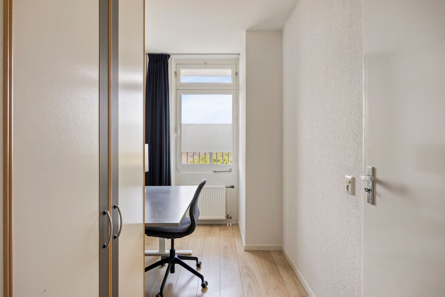 Photo 25 of Maaspoortweg 271