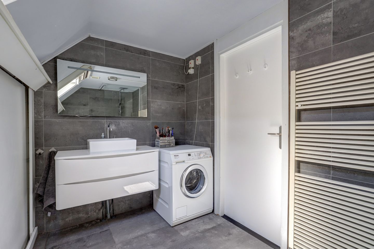 Foto 29 van Hoofdlaan 13-A