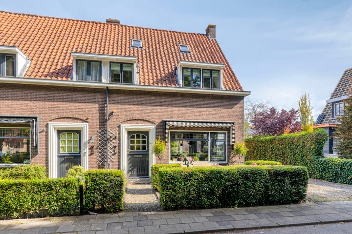 Foto 30 van Noord-Linschoterkade 10