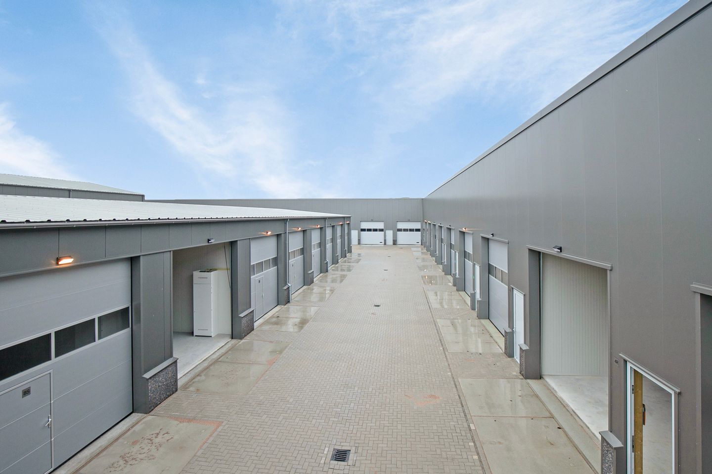 View photo 1 of Prins Frisoweg 4-S