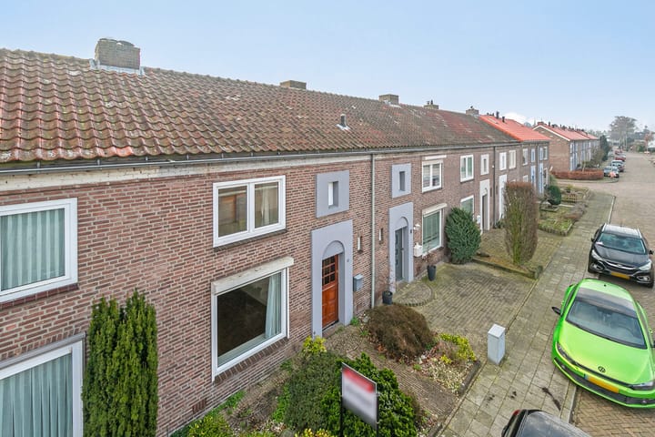 Foto 8 van Reinoldstraat 6