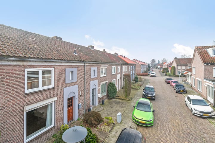 Foto 10 van Reinoldstraat 6