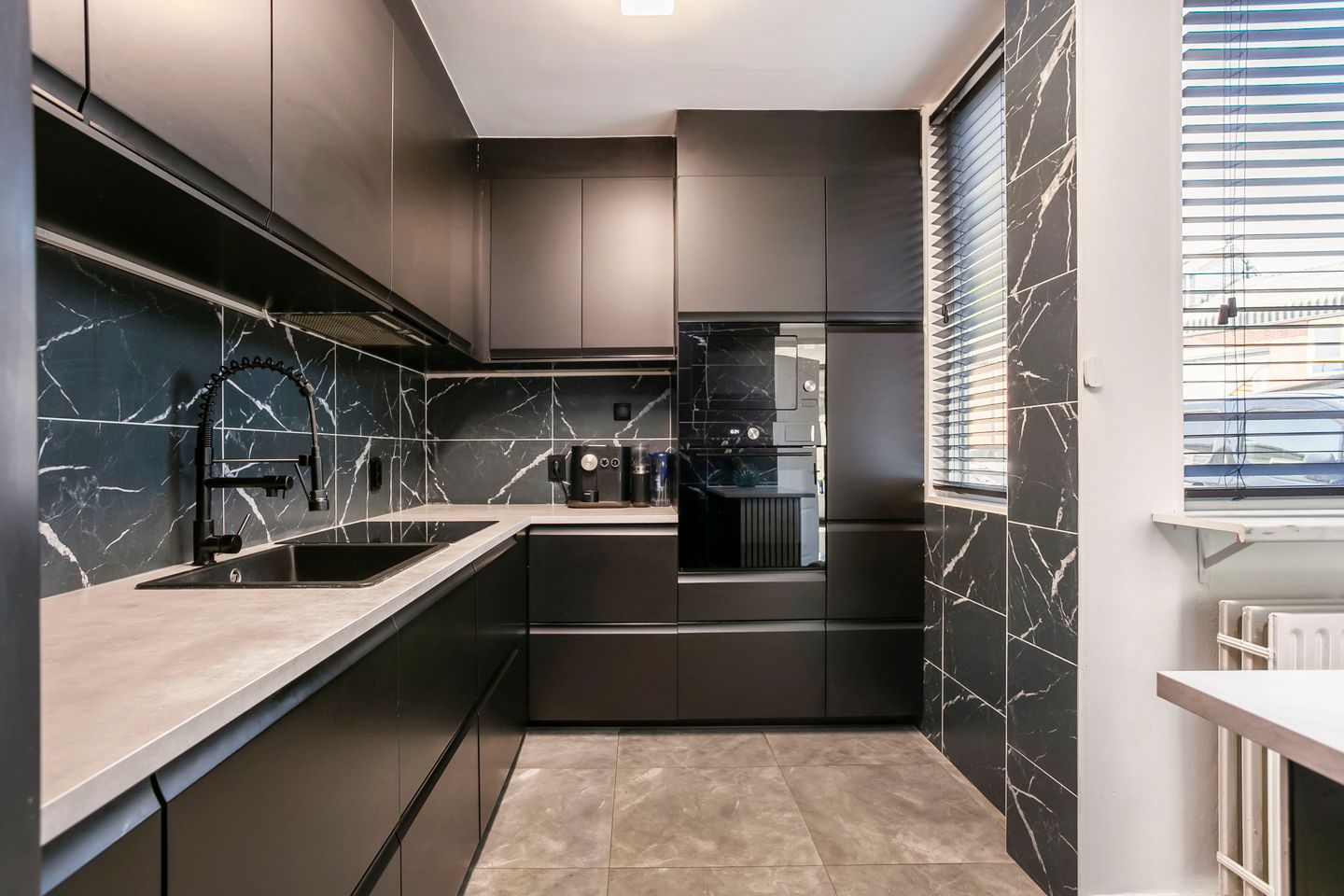 Foto 10 van Zebraspoor 165