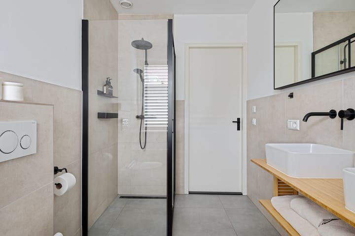 Foto 28 van Bandoengstraat 15