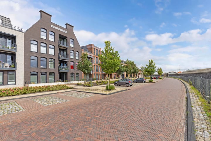 Foto 10 van Havenweg 13-B