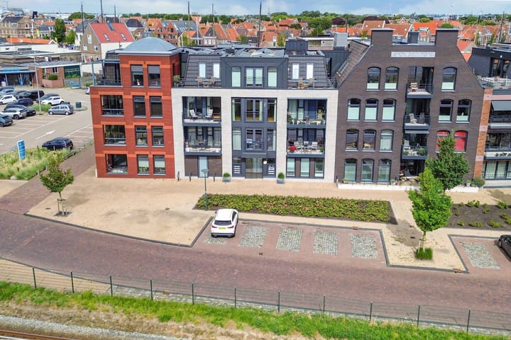 Foto 15 van Havenweg 13-B