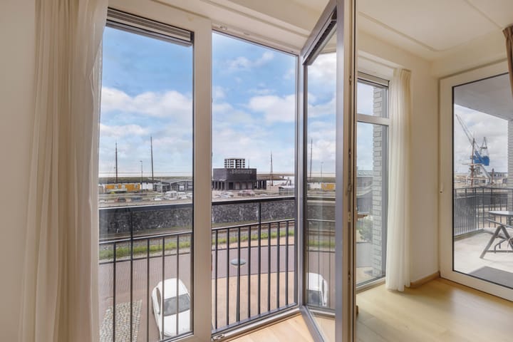 Foto 28 van Havenweg 13-B