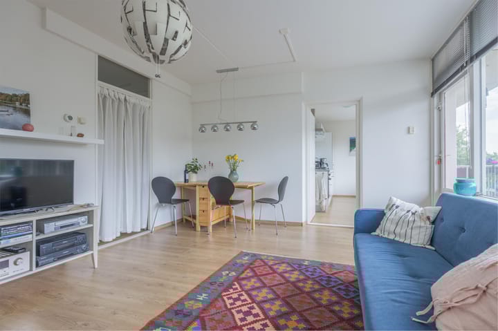 Foto 1 van Bachplein 271