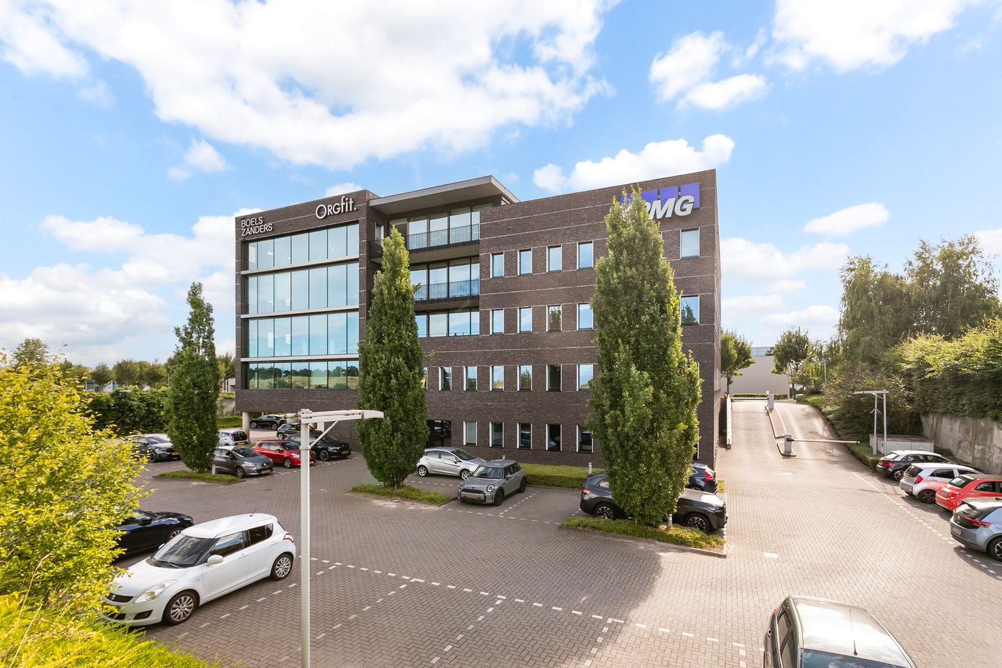 View photo 4 of Aziëlaan 22