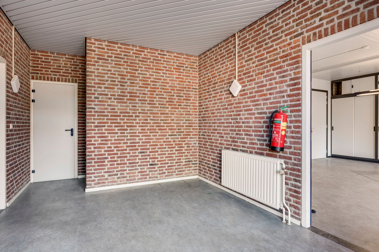 View photo 3 of Hulsenweg 1