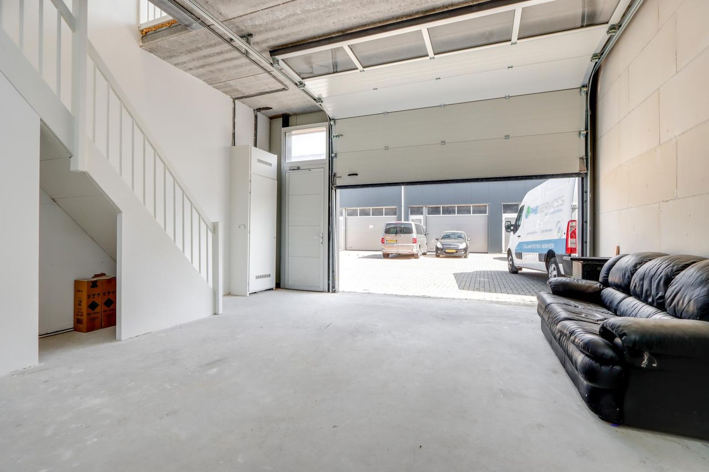 View photo 2 of Spaarnwouderweg 1125-R