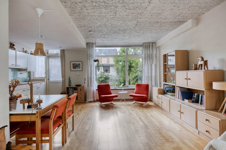 Foto 14 van Van Brederodestraat 2