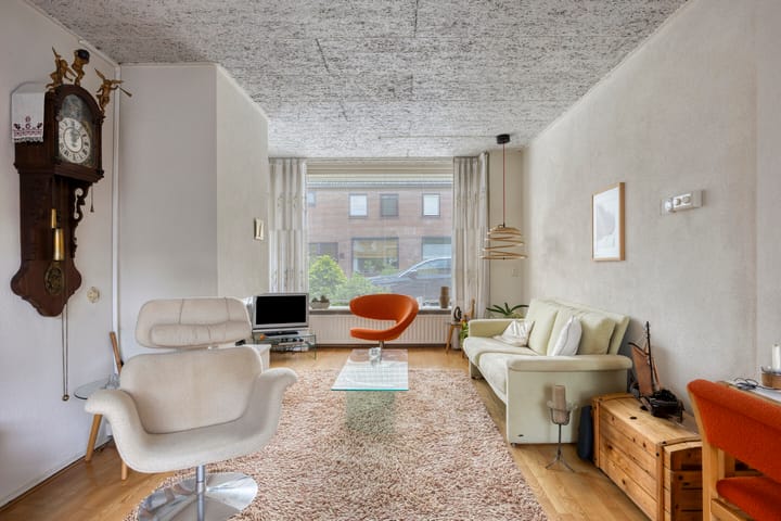 Foto 15 van Van Brederodestraat 2