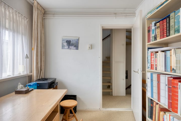 Foto 30 van Van Brederodestraat 2