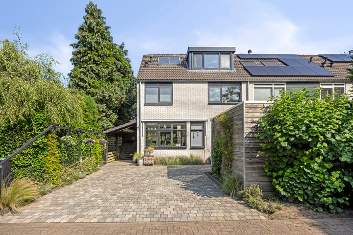 Photo 38 of Voorhoevestraat 32