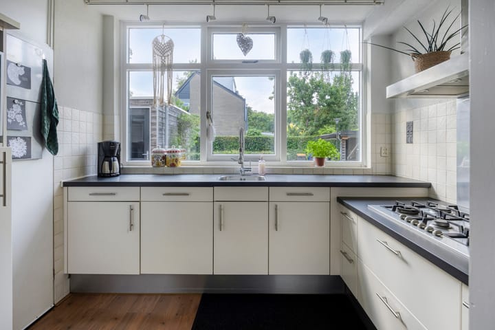 Photo 10 of Voorhoevestraat 32