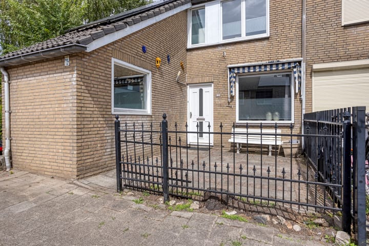 Foto 3 van Hof van Voorne 1