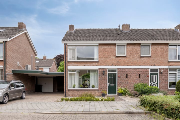 Photo 1 of Christinestraat 12