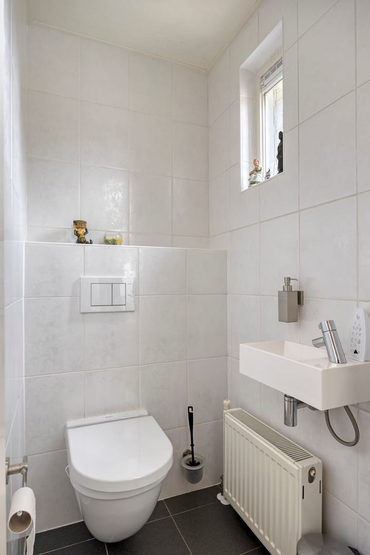 Photo 6 of Christinestraat 12