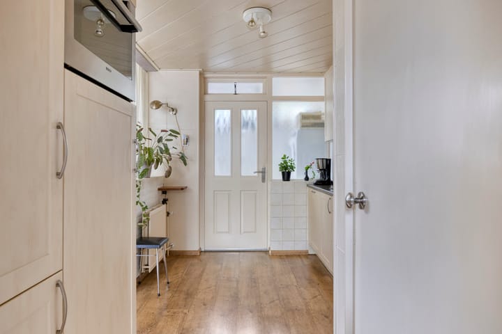 Photo 12 of Christinestraat 12