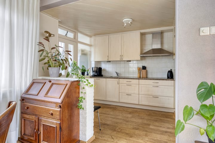 Photo 15 of Christinestraat 12