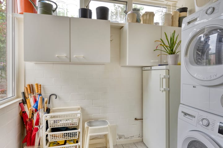 Photo 16 of Christinestraat 12