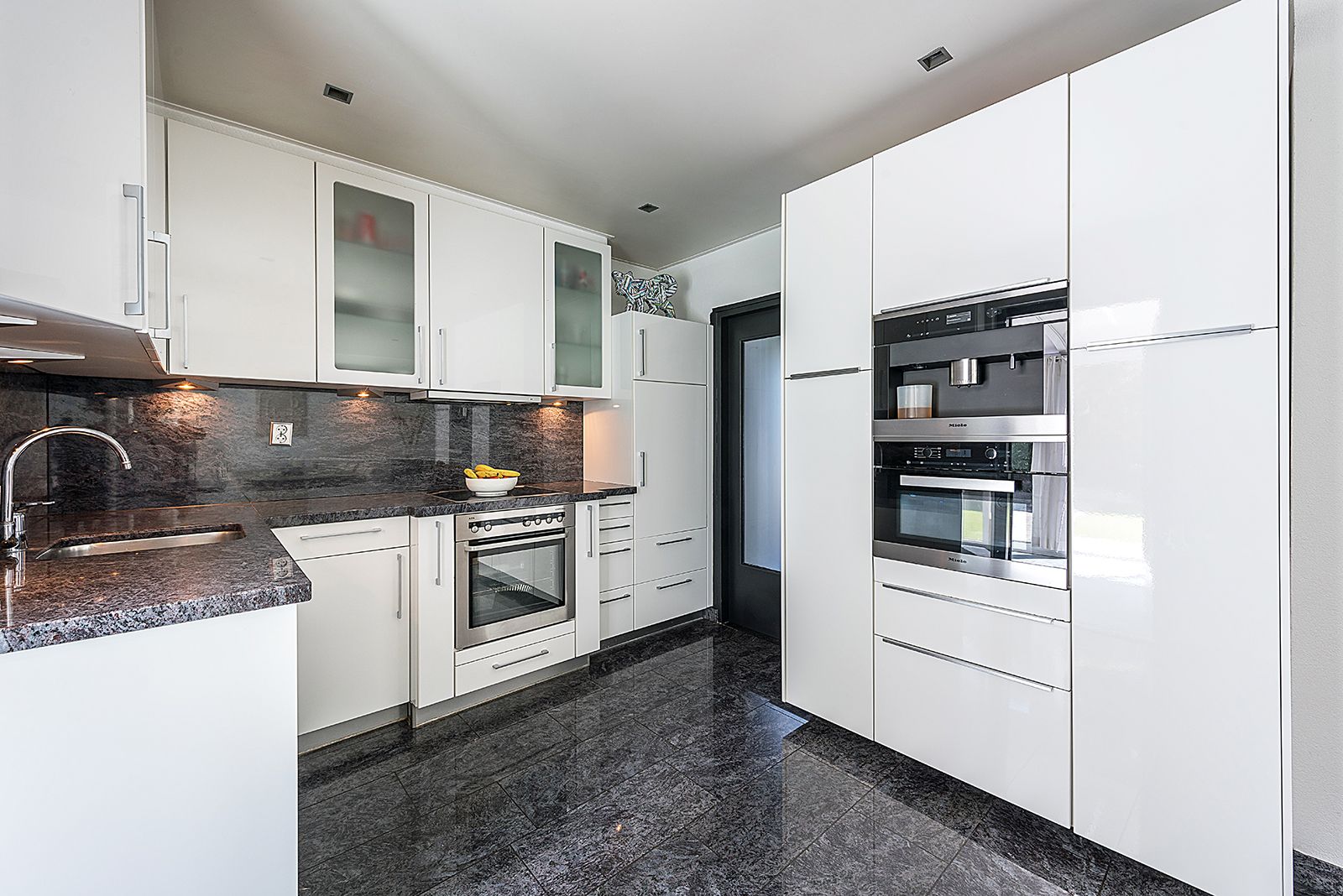 Photo 12 of Pastoor Theelenstraat 7