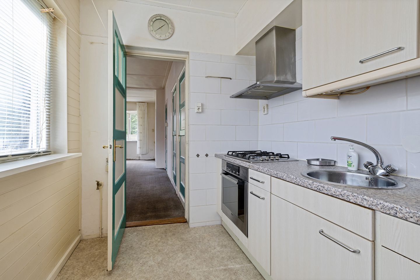 Photo 10 of Wassenberghstraat 8