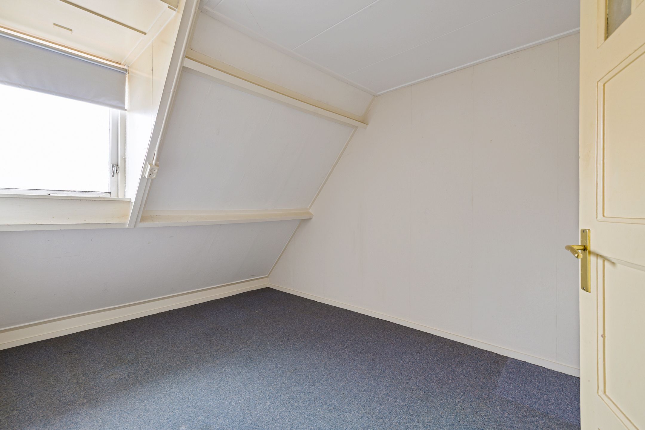 Photo 15 of Wassenberghstraat 8