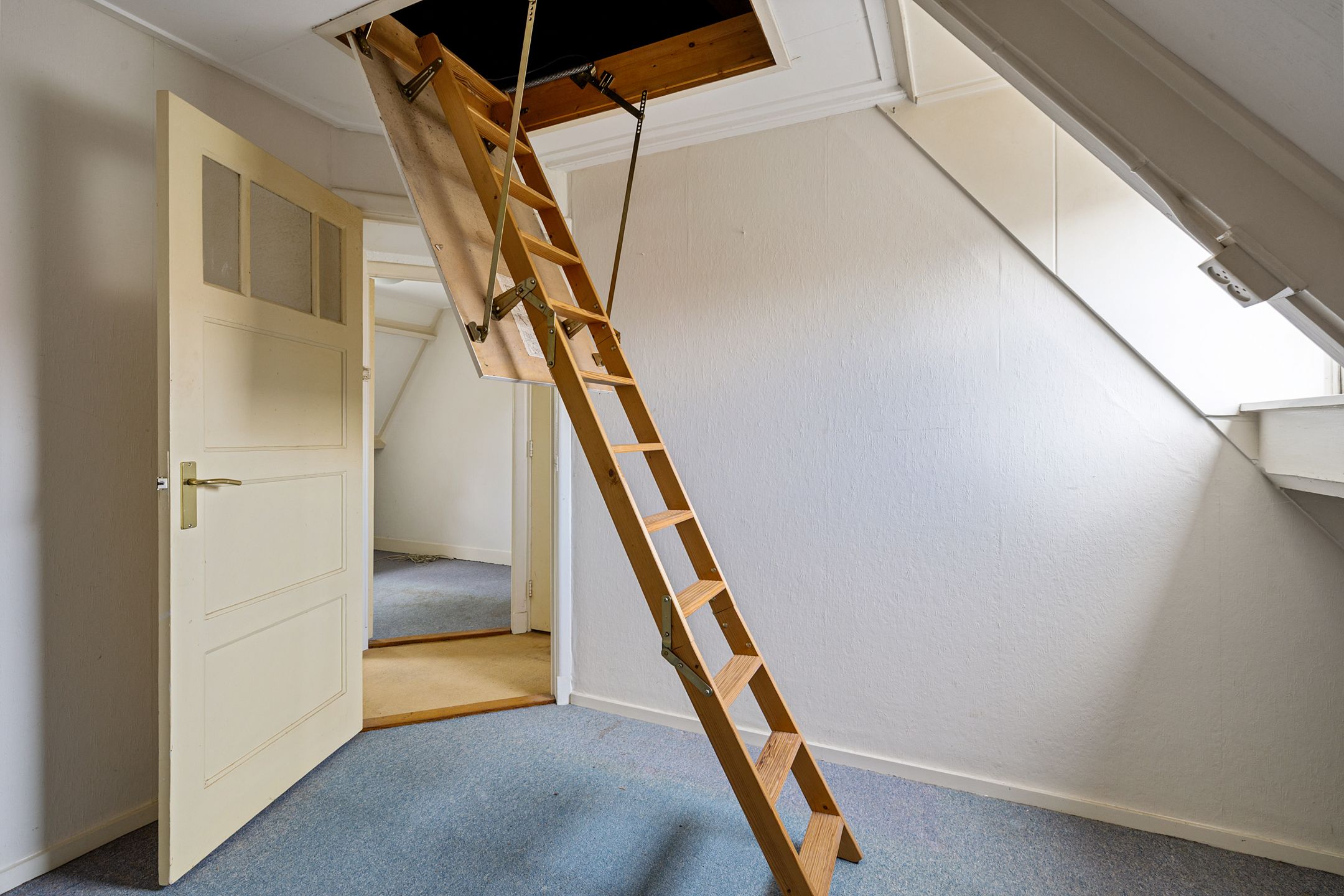 Photo 21 of Wassenberghstraat 8