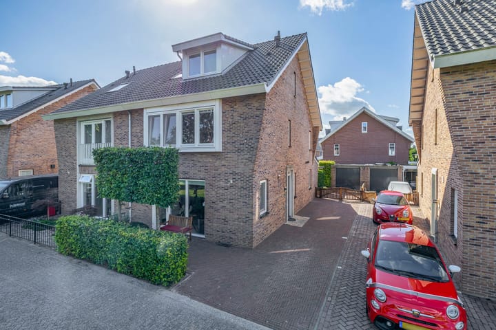 Foto 6 van Lombok 56