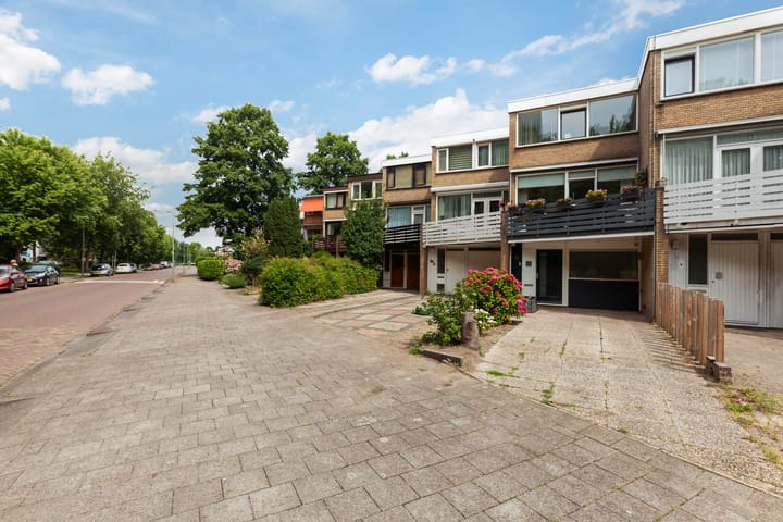 Photo 4 of Johan Willem Frisolaan 8