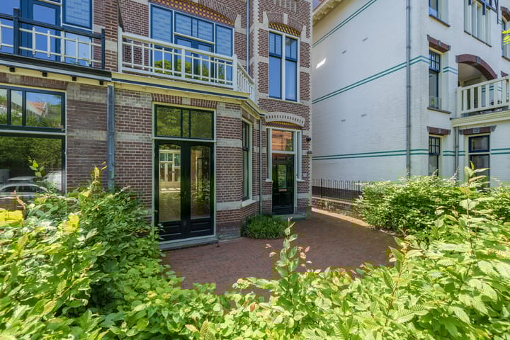 Photo 3 of Wilhelminapark 31