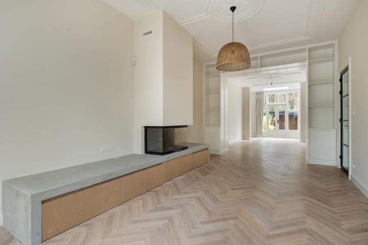 Photo 12 of Wilhelminapark 31