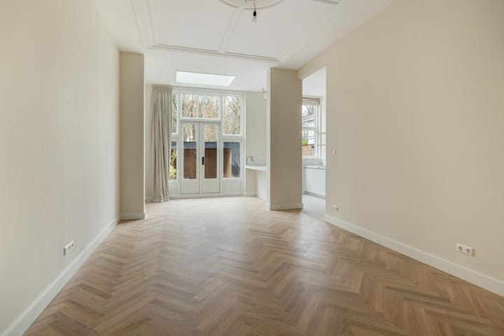 Photo 13 of Wilhelminapark 31