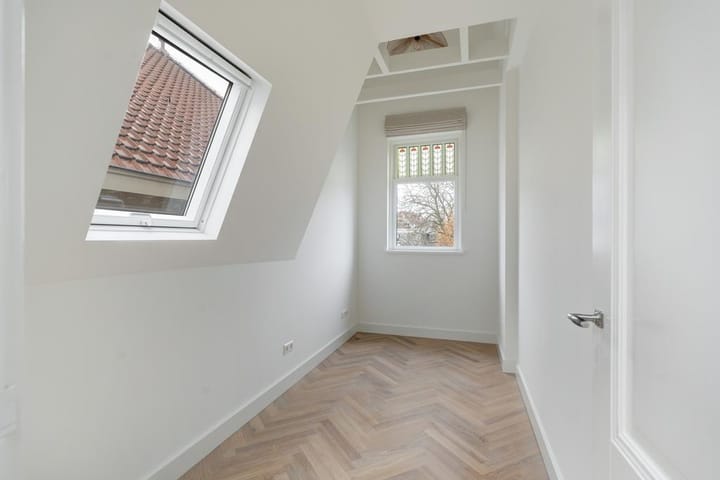 Photo 34 of Wilhelminapark 31