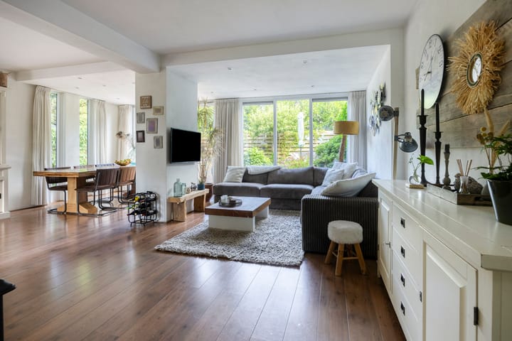 Photo 2 of Voorhoevestraat 32